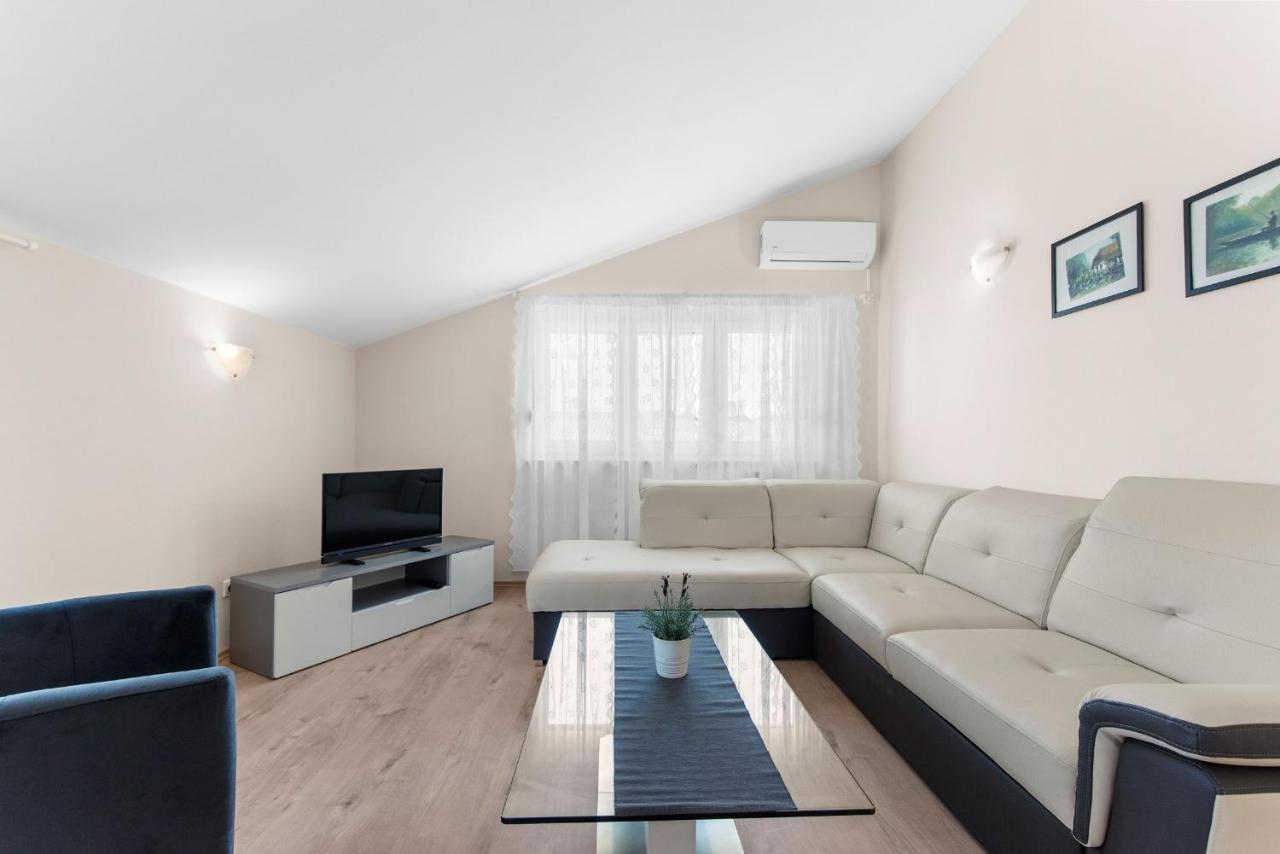 Villa Hope - Apartments With Shared Pool Porec Luaran gambar