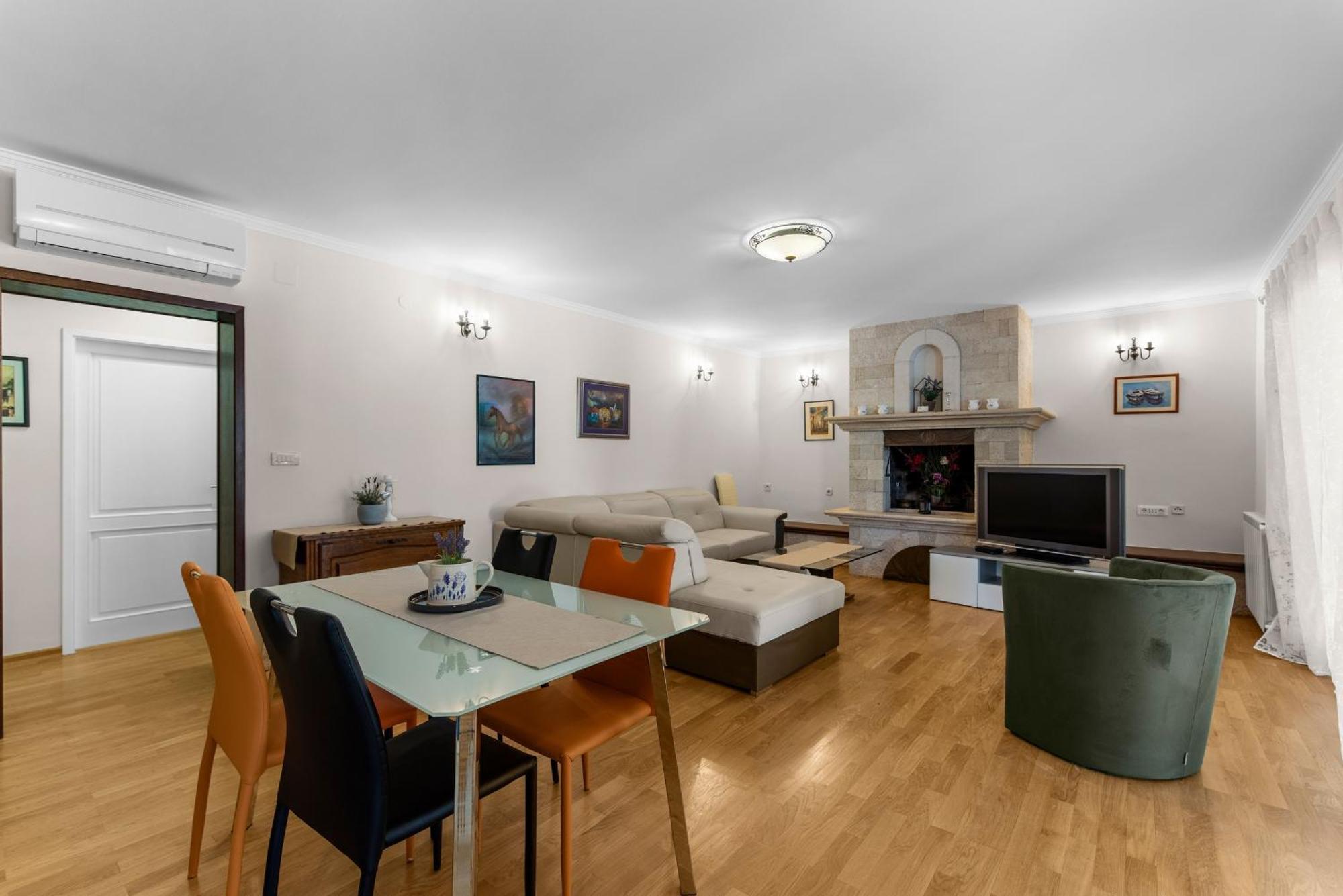 Villa Hope - Apartments With Shared Pool Porec Bilik gambar