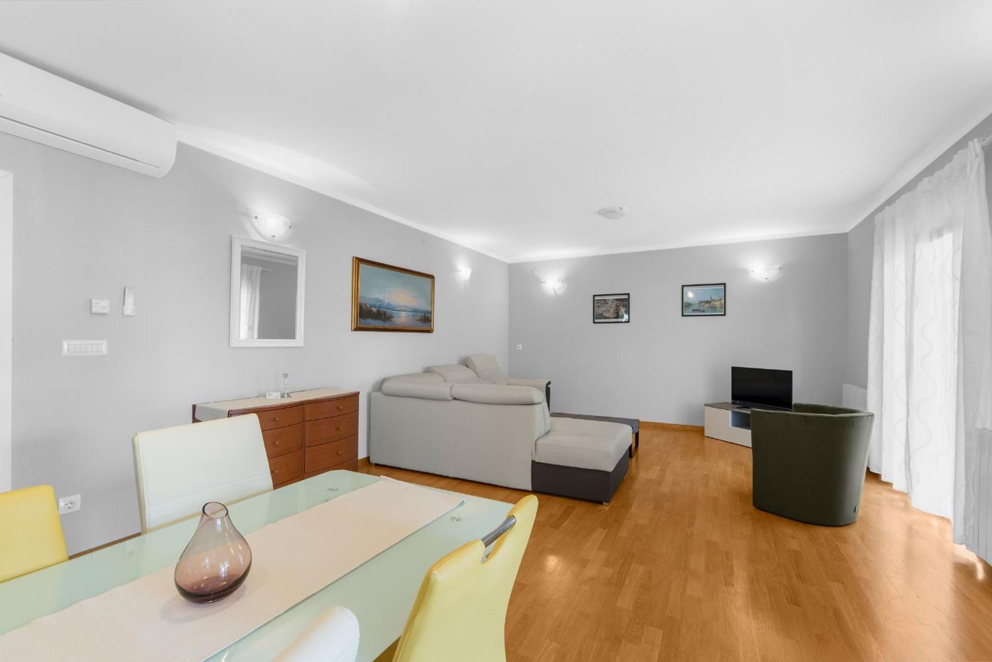 Villa Hope - Apartments With Shared Pool Porec Bilik gambar