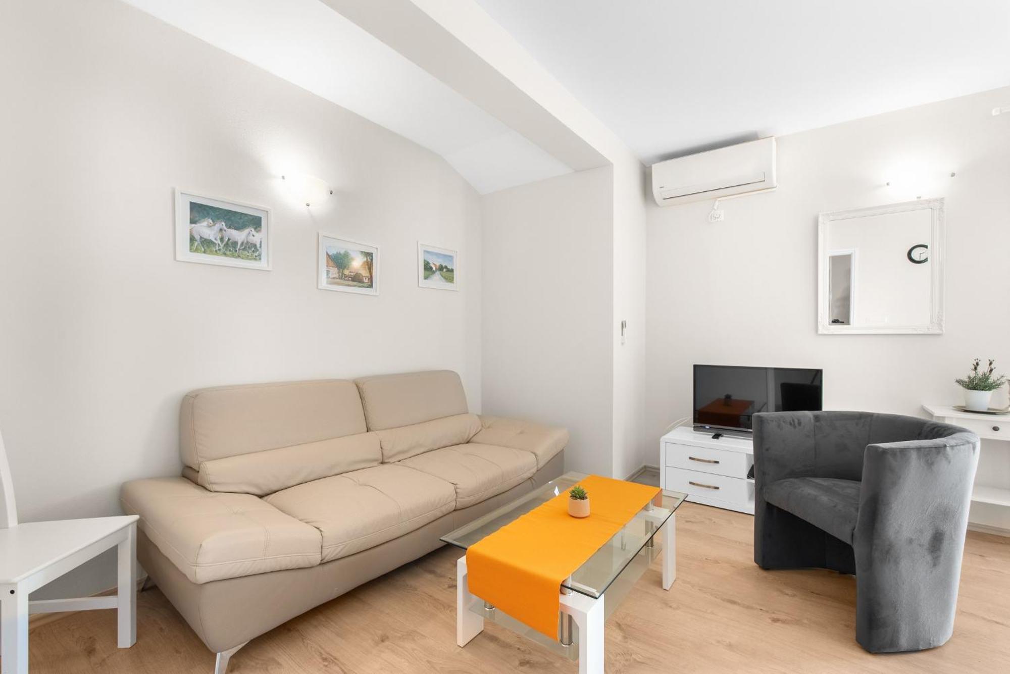 Villa Hope - Apartments With Shared Pool Porec Bilik gambar