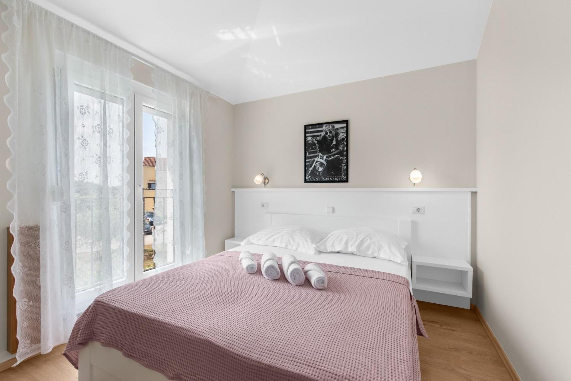 Villa Hope - Apartments With Shared Pool Porec Bilik gambar