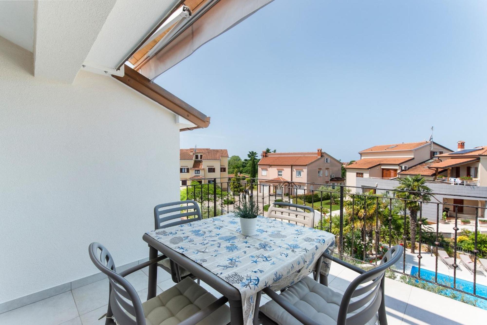 Villa Hope - Apartments With Shared Pool Porec Bilik gambar