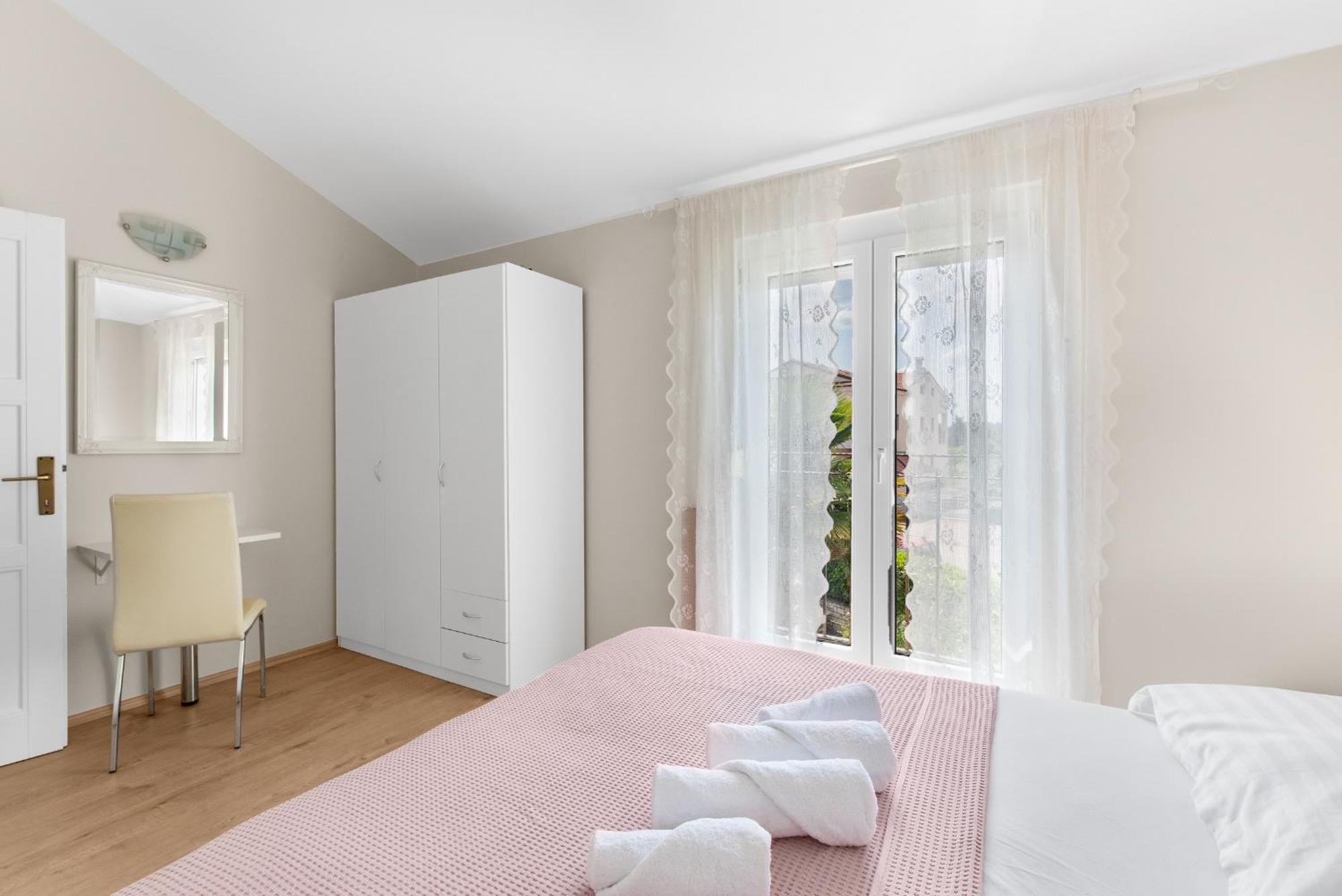 Villa Hope - Apartments With Shared Pool Porec Bilik gambar